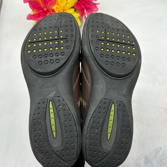 Clarks Brown Leather Loafer Size 9 MCL4814 - Picture 9 of 9